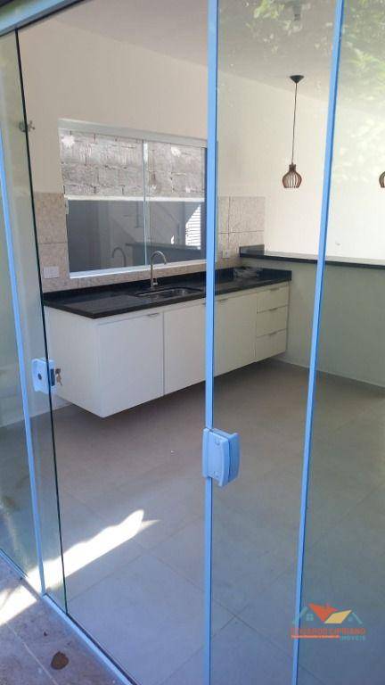 Casa para alugar com 2 quartos, 65m² - Foto 8