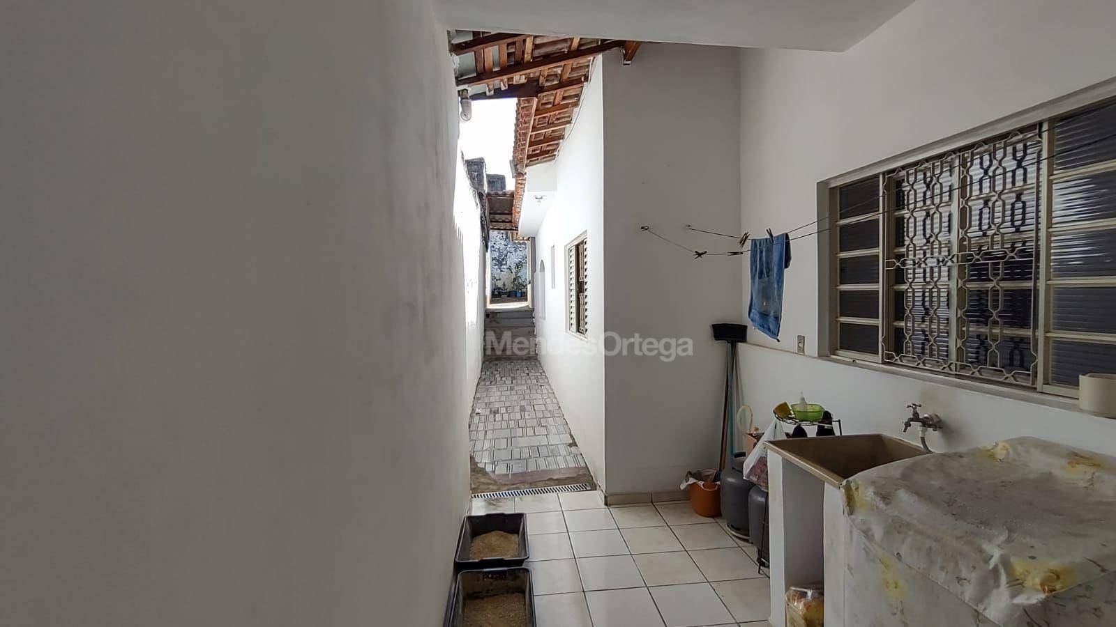 Casa à venda com 2 quartos, 100m² - Foto 7