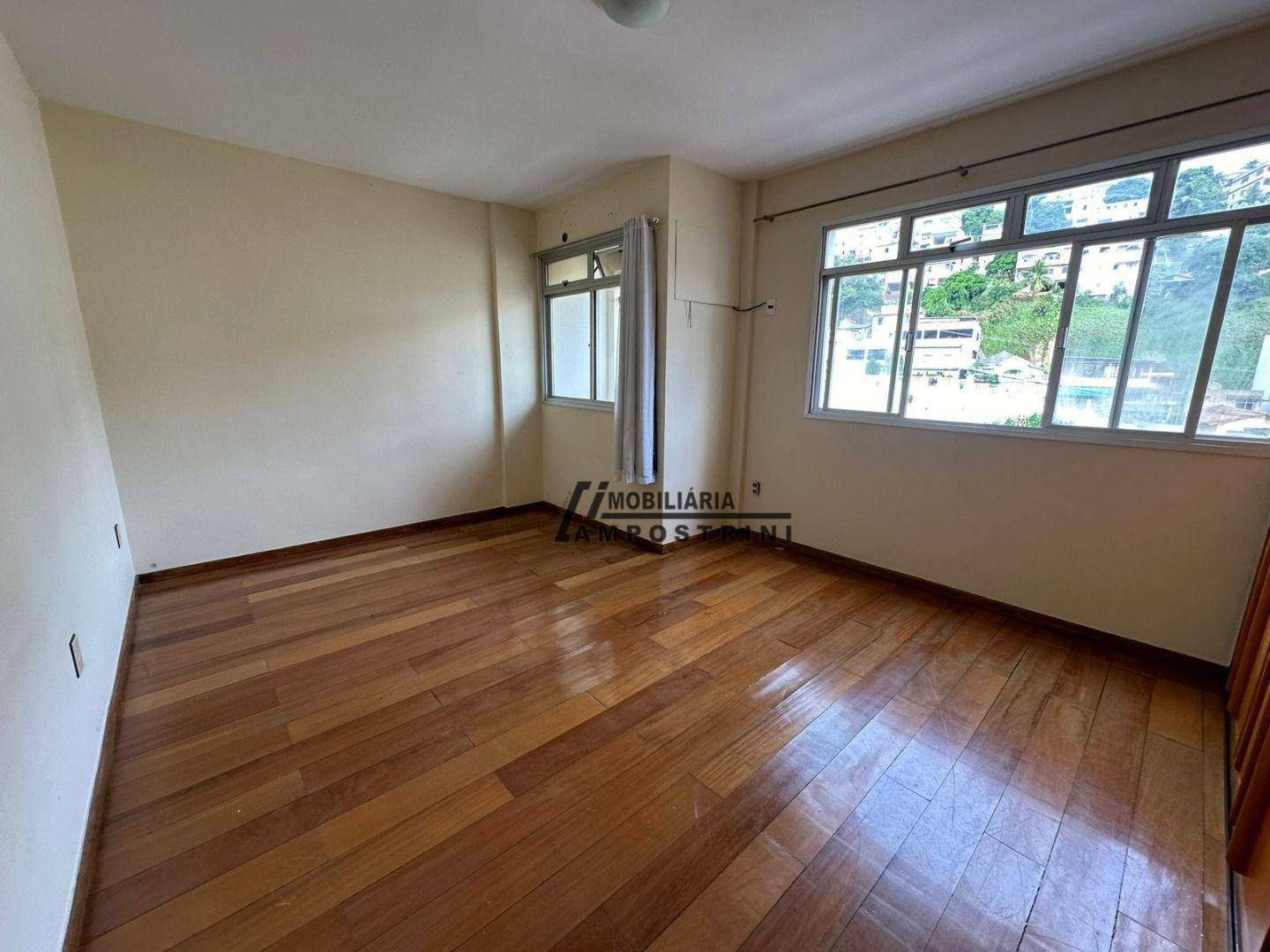 Apartamento à venda com 2 quartos, 130m² - Foto 4