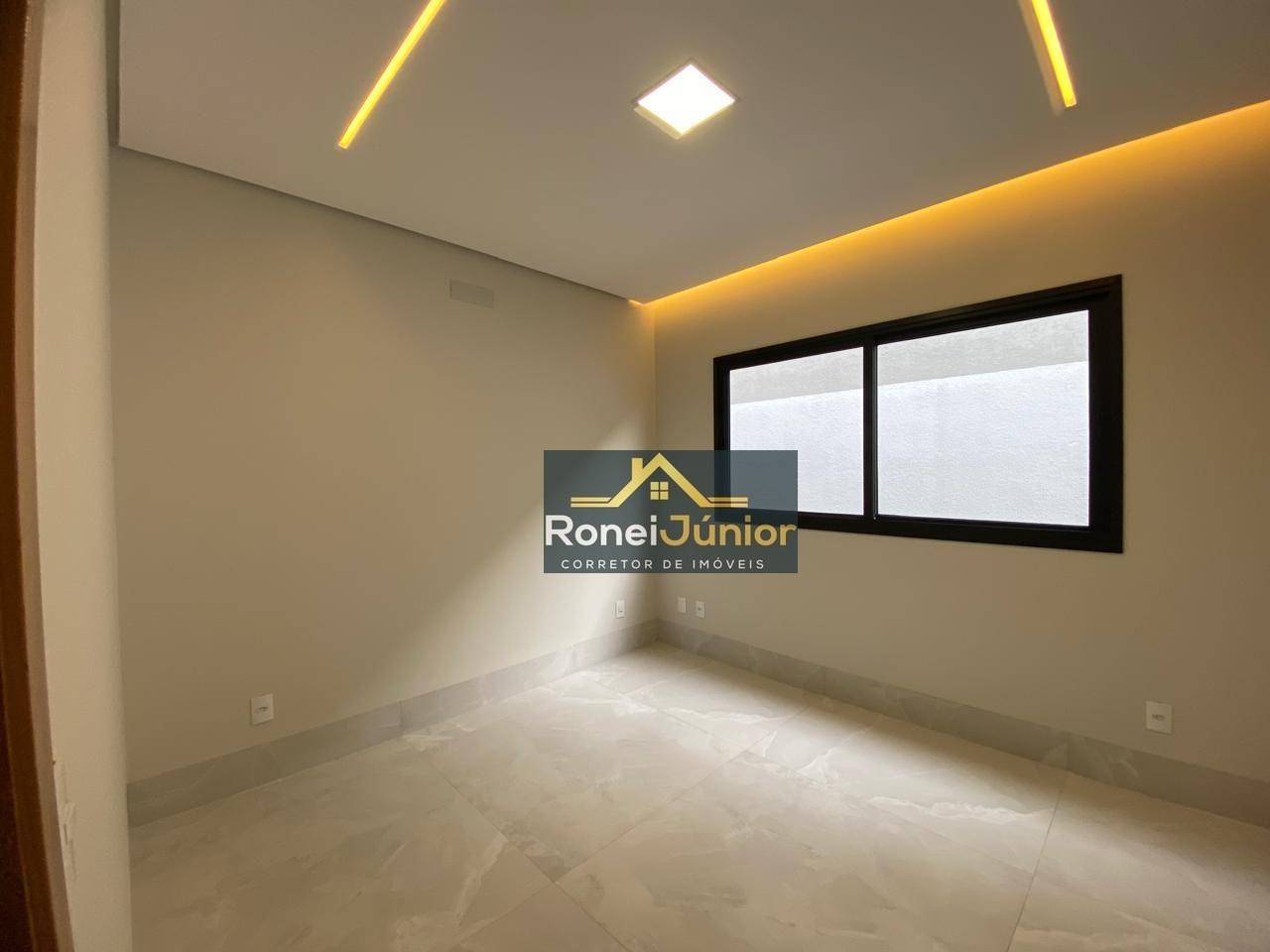 Casa à venda com 4 quartos, 235m² - Foto 15