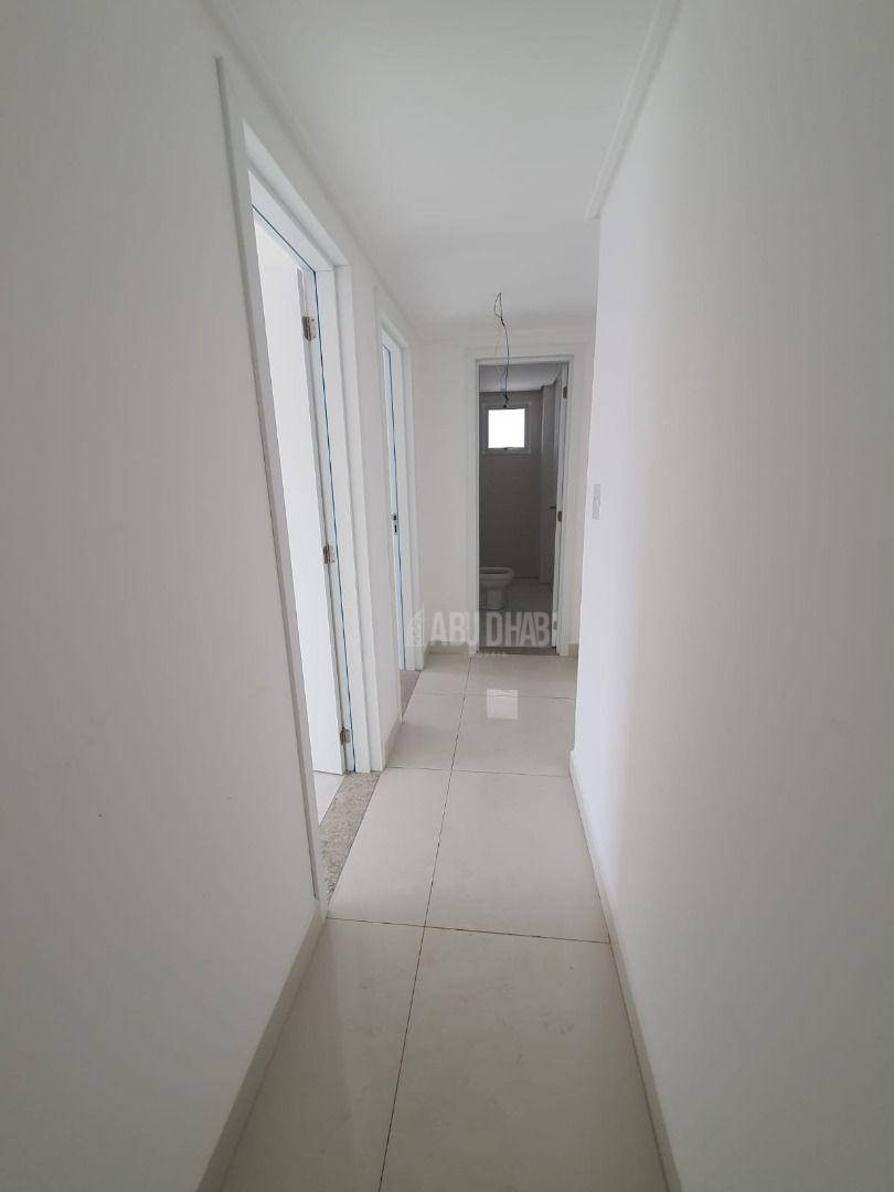 Apartamento à venda com 3 quartos, 133m² - Foto 6