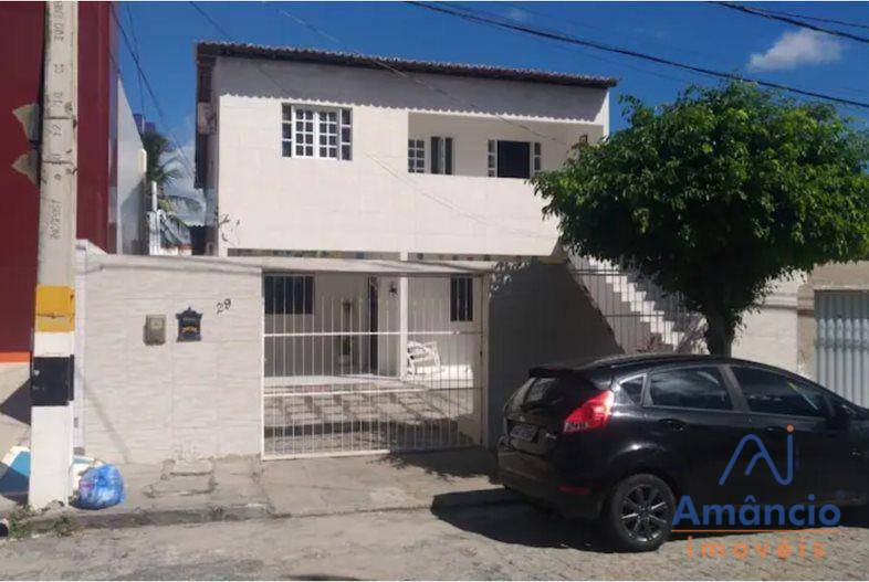 Casa à venda e aluguel com 5 quartos, 292m² - Foto 1