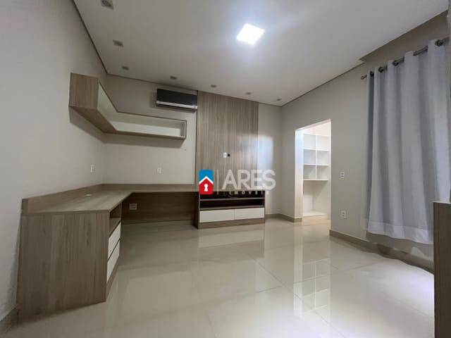 Casa à venda com 4 quartos, 301m² - Foto 22