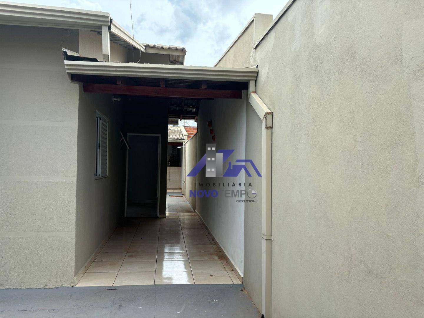 Casa à venda com 2 quartos, 100m² - Foto 3