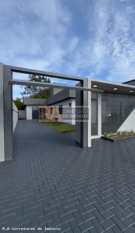 Casa à venda com 2 quartos, 250m² - Foto 1