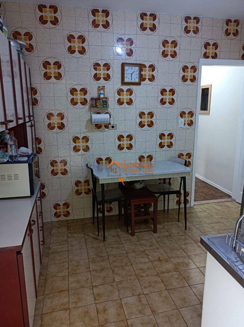 Sobrado à venda com 2 quartos, 111m² - Foto 1