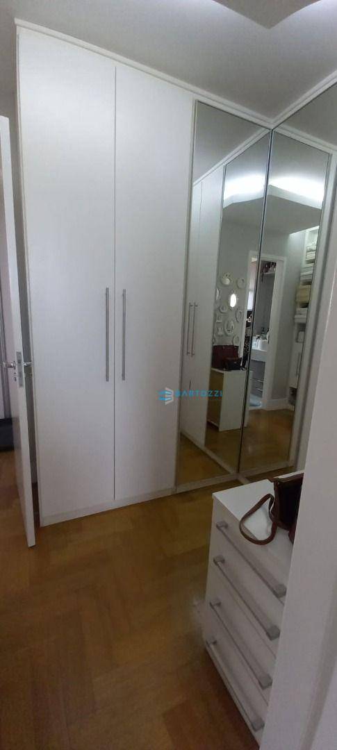 Apartamento à venda com 4 quartos, 187m² - Foto 33