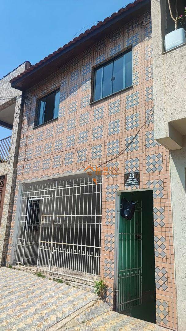 Sobrado à venda com 3 quartos, 300m² - Foto 2