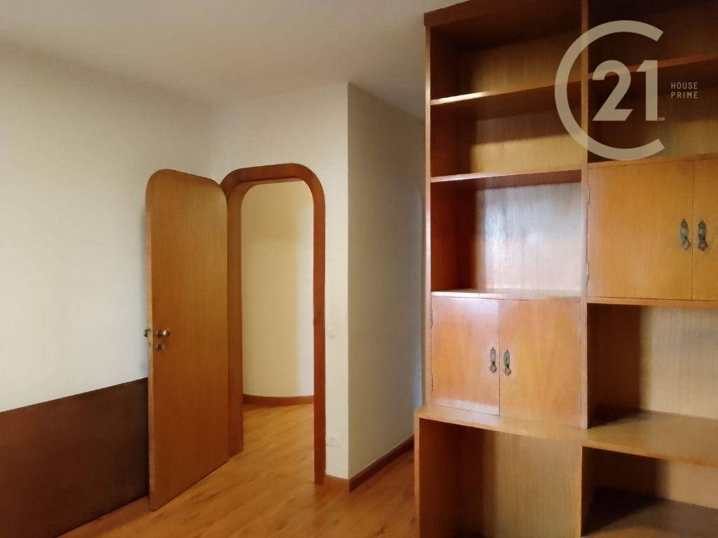 Apartamento à venda com 4 quartos, 196m² - Foto 13