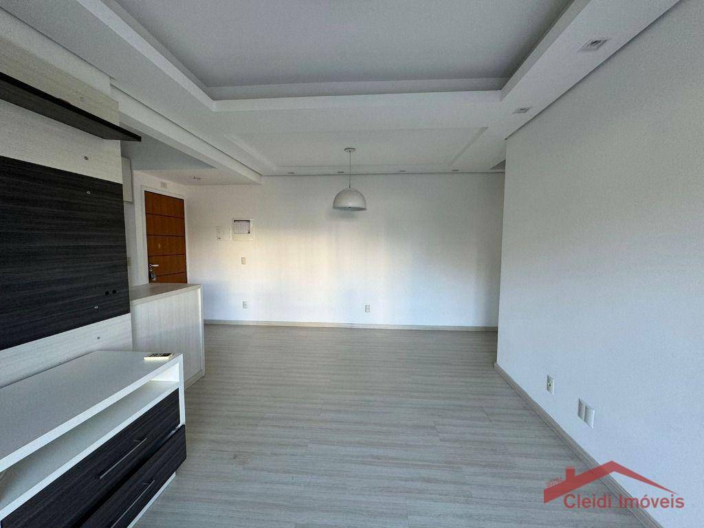 Apartamento para alugar com 3 quartos, 90m² - Foto 4