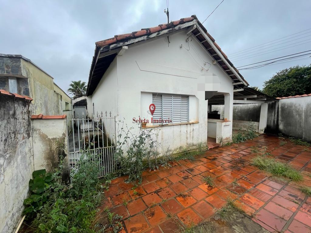 Casa à venda com 3 quartos, 180m² - Foto 2