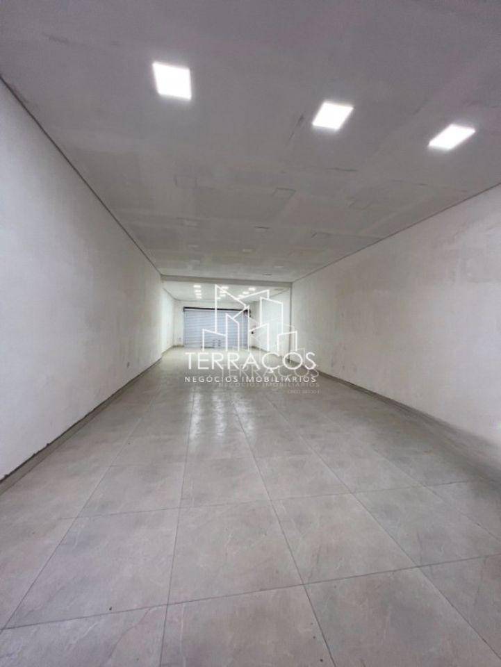 Loja-Salão para alugar, 221m² - Foto 1