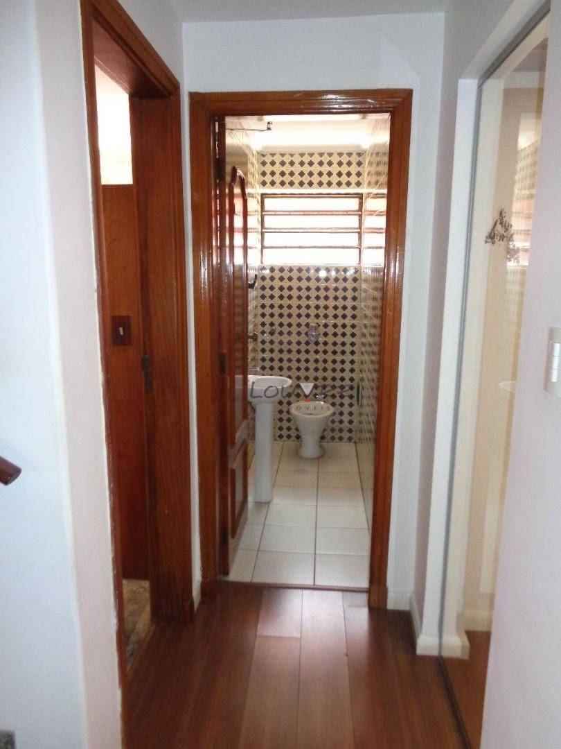 Casa à venda com 3 quartos, 250m² - Foto 25