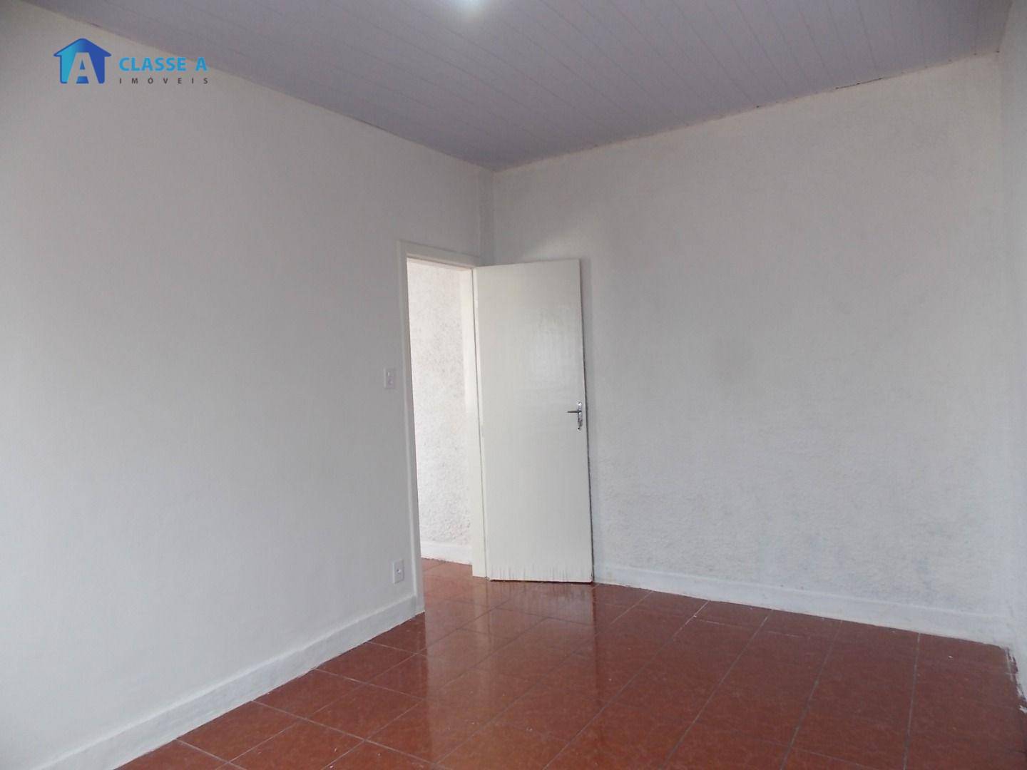 Casa à venda com 4 quartos, 160m² - Foto 16