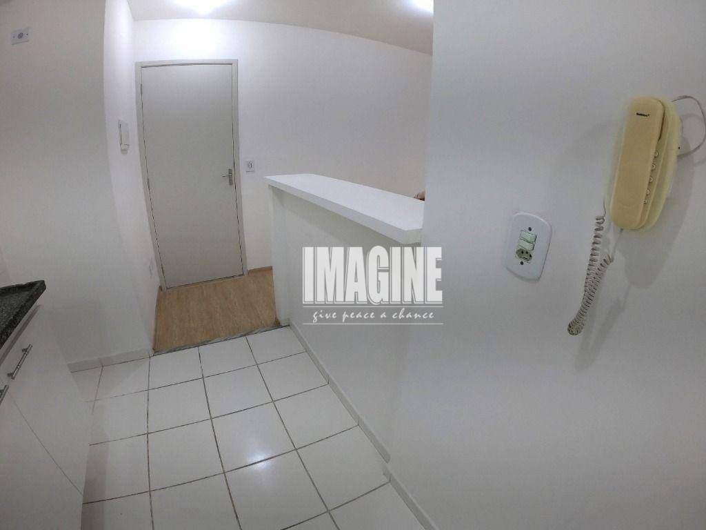 Apartamento à venda com 2 quartos, 65m² - Foto 30