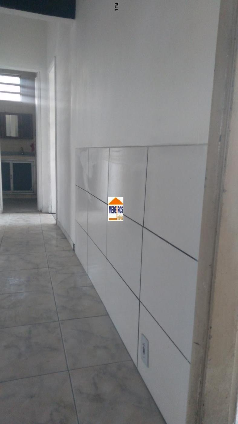 Casa à venda com 2 quartos, 200m² - Foto 32