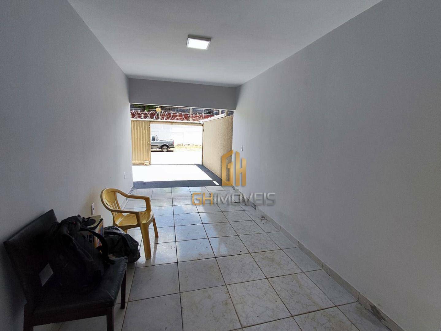 Casa à venda com 3 quartos, 105m² - Foto 2