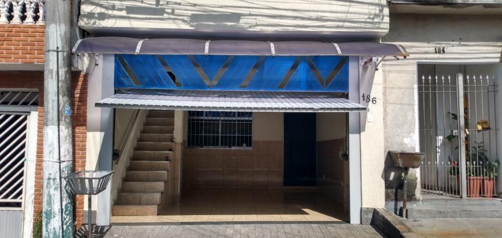 Sobrado à venda com 2 quartos, 217m² - Foto 1