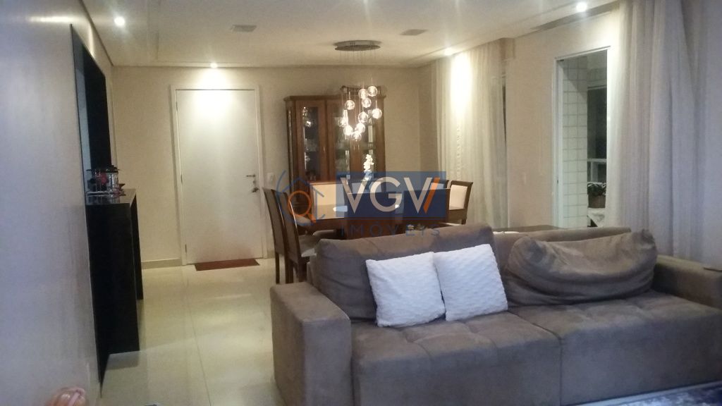 Apartamento à venda com 3 quartos, 136m² - Foto 1