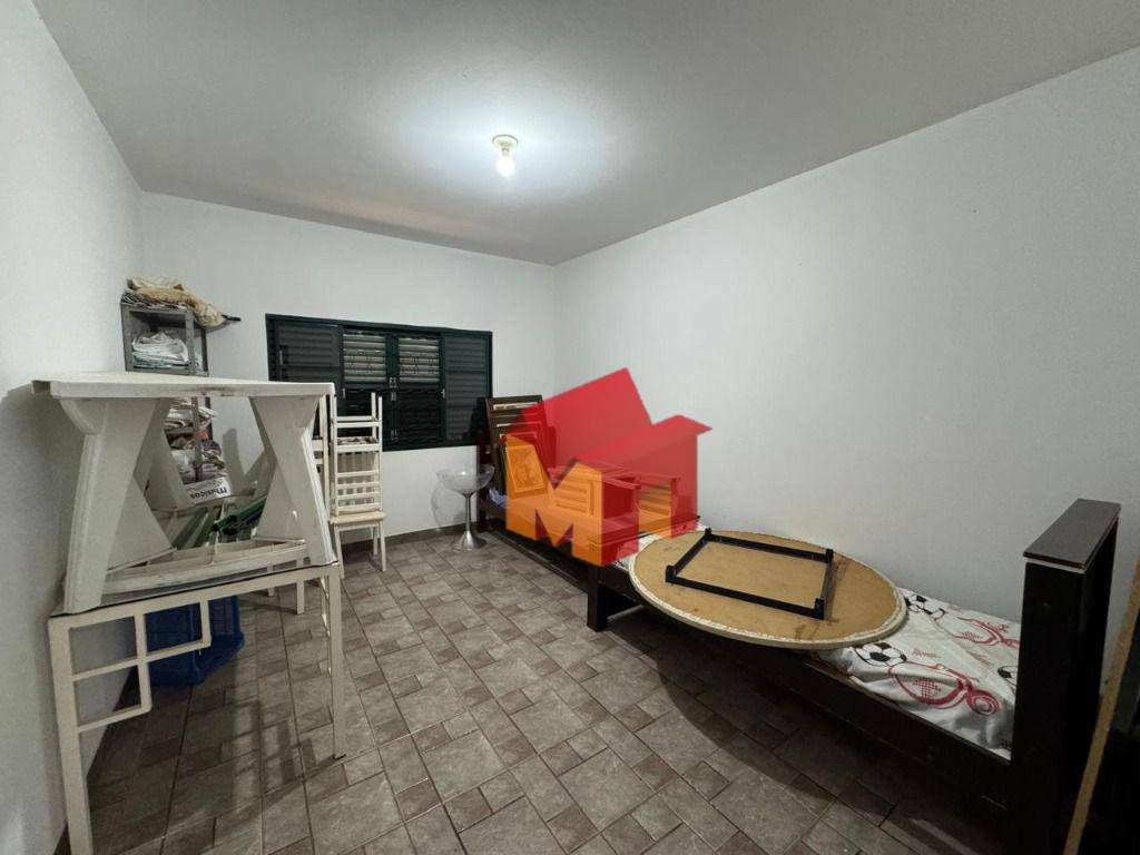 Chácara à venda com 4 quartos, 350m² - Foto 40