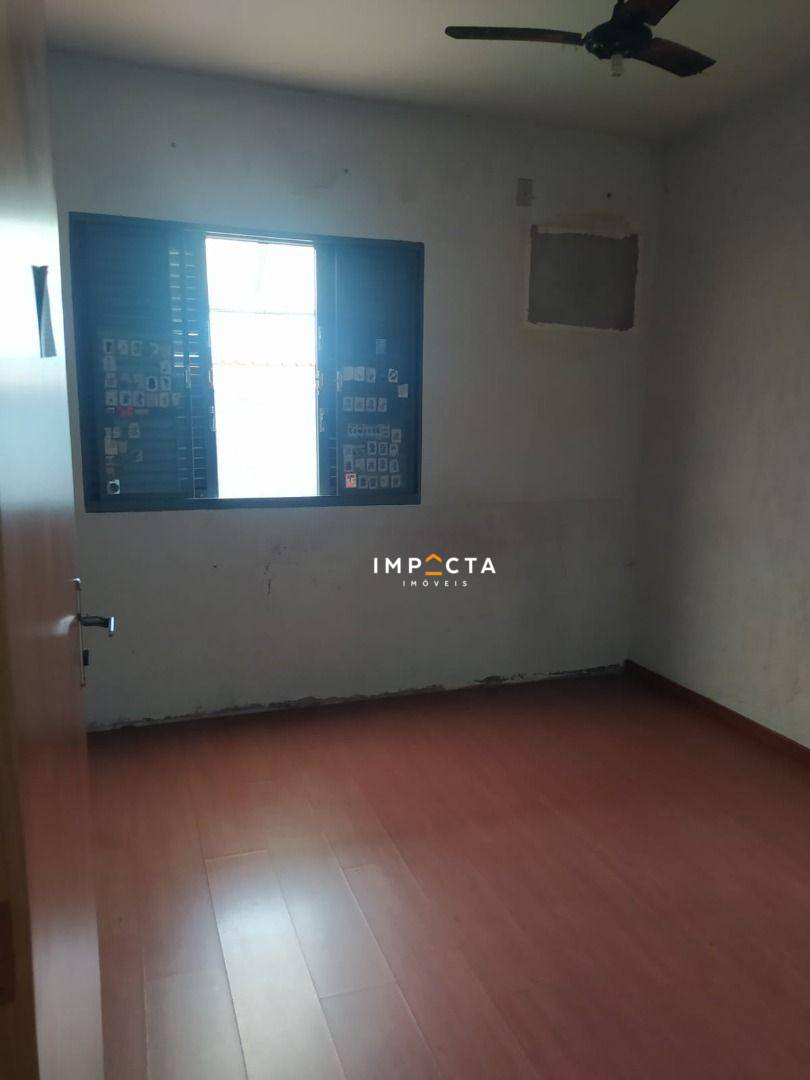 Casa à venda com 3 quartos, 184m² - Foto 4