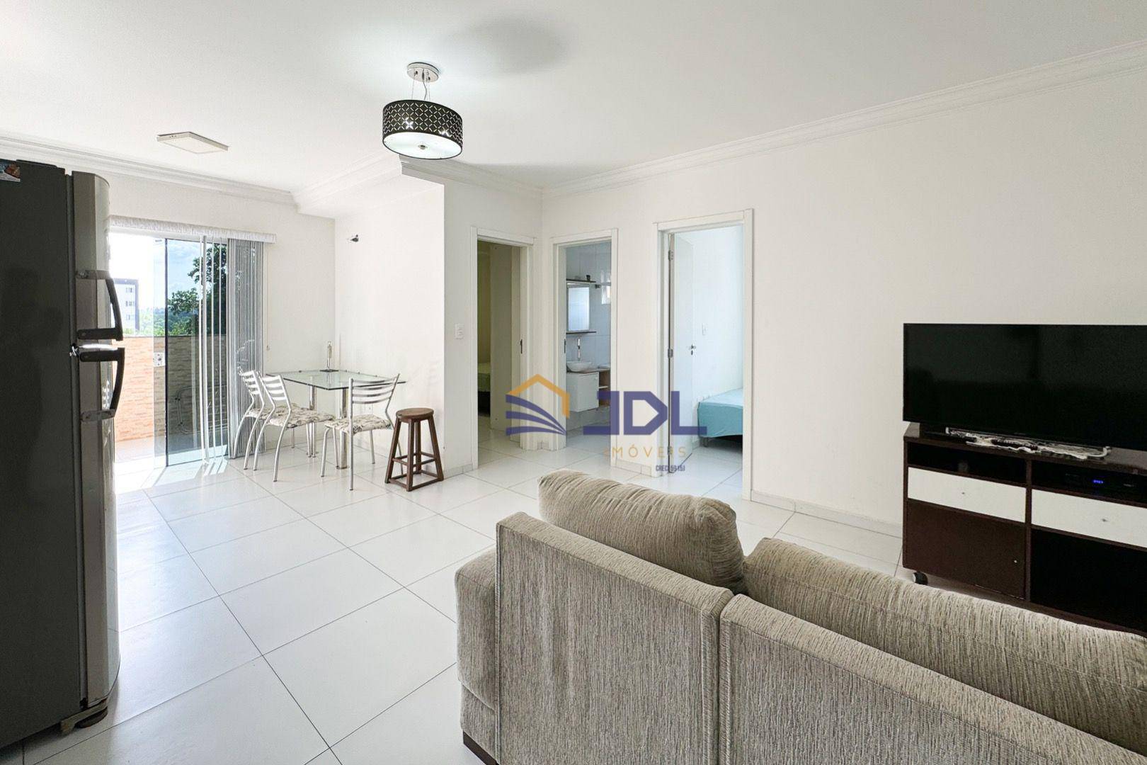 Apartamento à venda com 2 quartos, 65m² - Foto 1