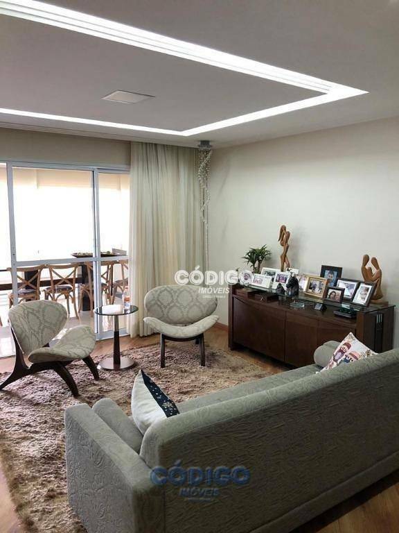 Apartamento à venda com 3 quartos, 194m² - Foto 7