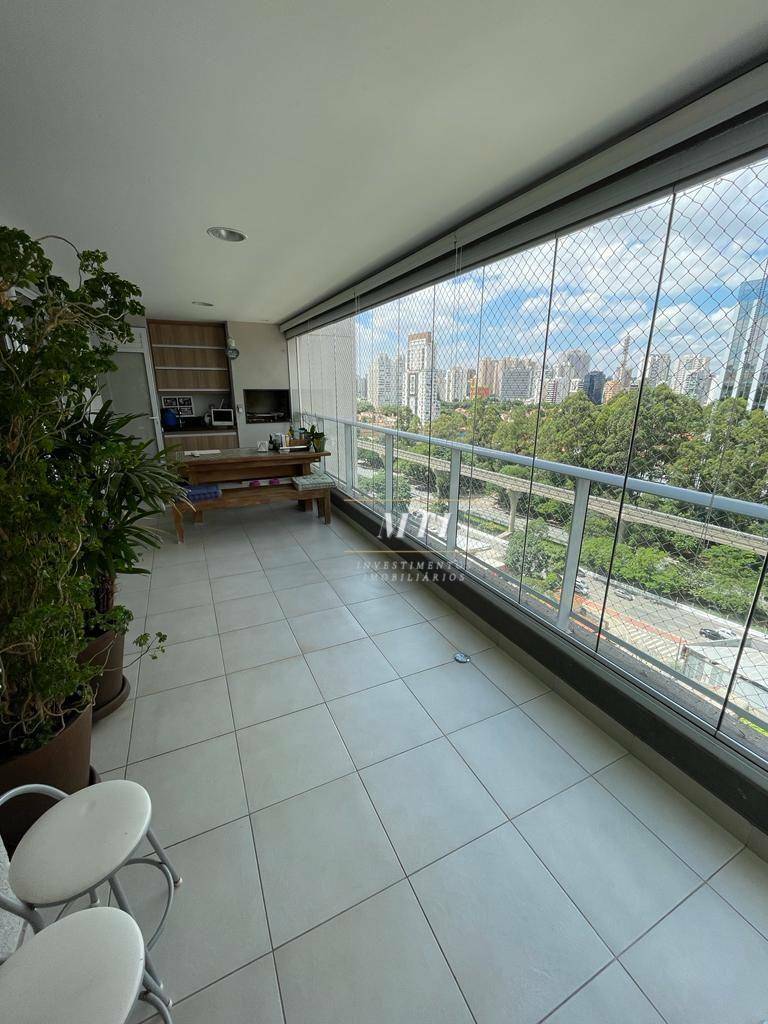 Apartamento à venda com 3 quartos, 134m² - Foto 4