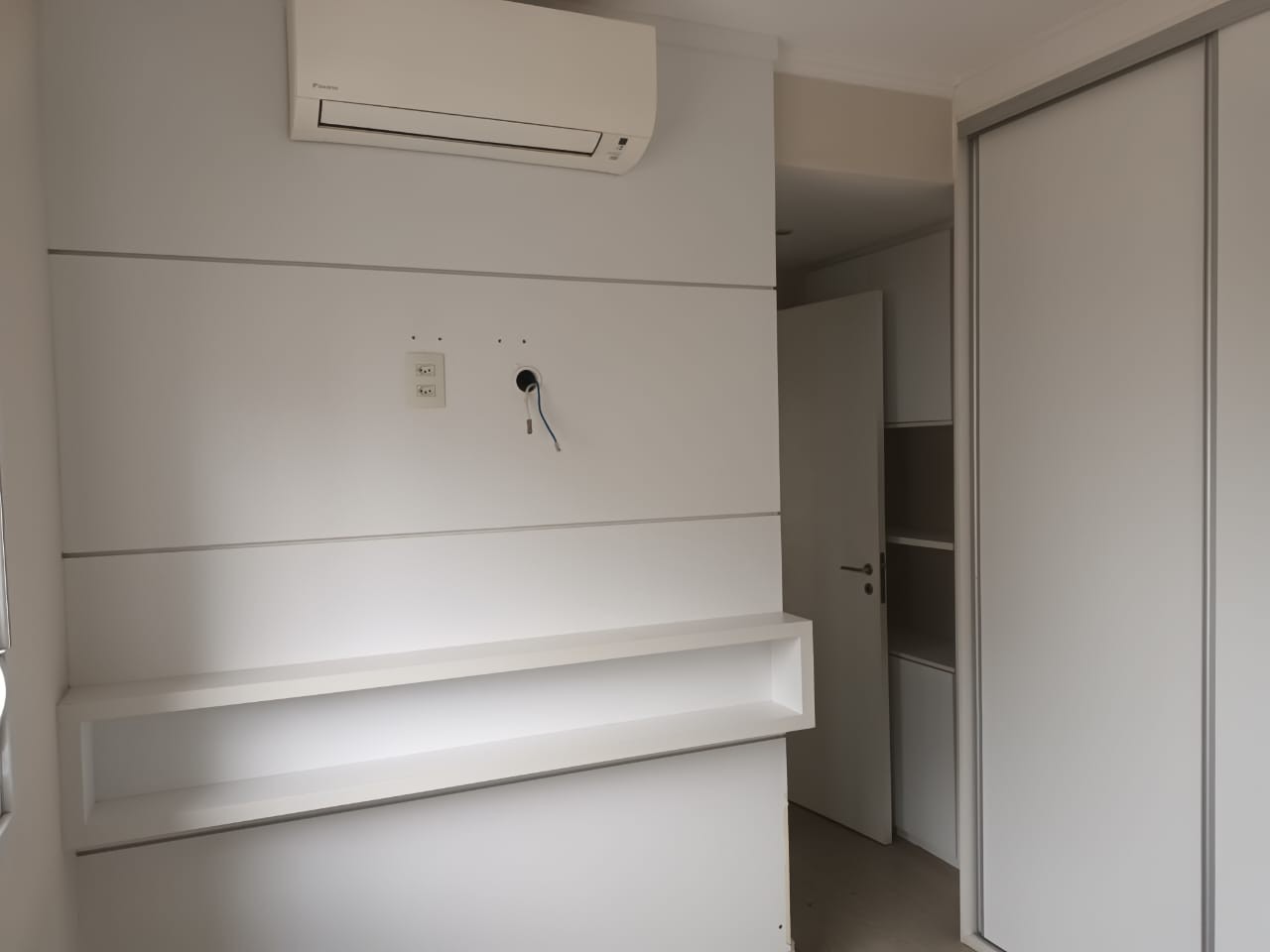 Apartamento à venda com 2 quartos, 65m² - Foto 30
