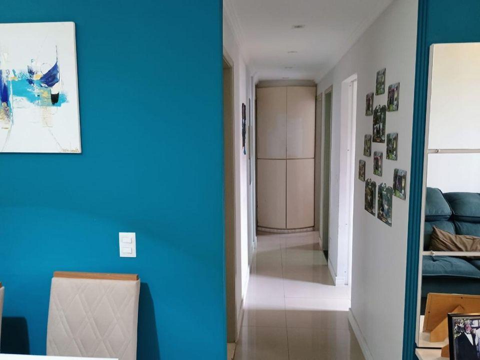 Apartamento à venda com 3 quartos, 70m² - Foto 2