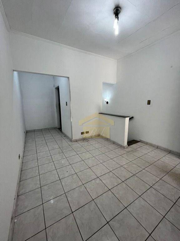 Casa à venda com 3 quartos, 100m² - Foto 4