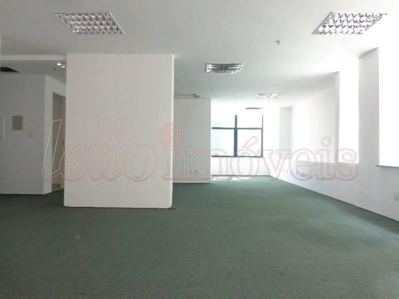 Conjunto Comercial-Sala para alugar, 244m² - Foto 1