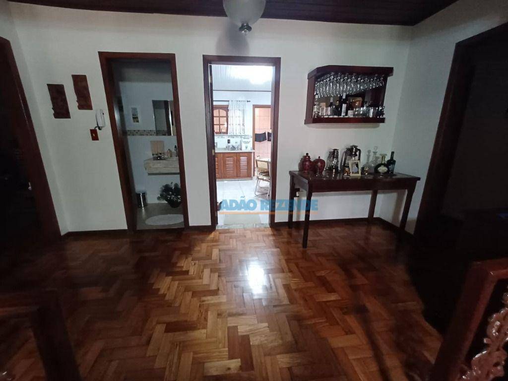 Casa à venda com 5 quartos, 460m² - Foto 12