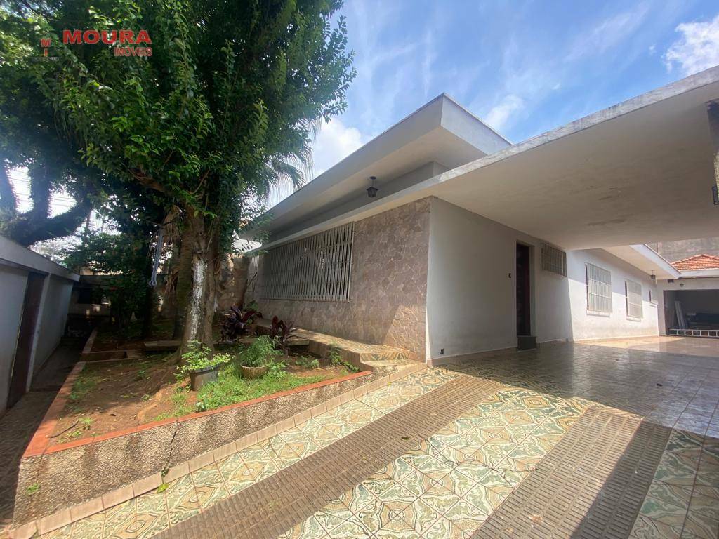 Casa à venda e aluguel com 2 quartos, 350m² - Foto 1