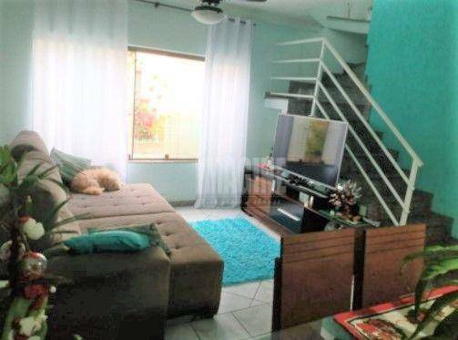 Sobrado à venda com 3 quartos, 110m² - Foto 2