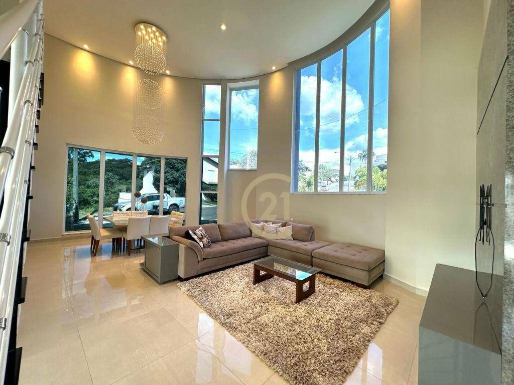 Casa de Condomínio para alugar com 4 quartos, 295m² - Foto 4