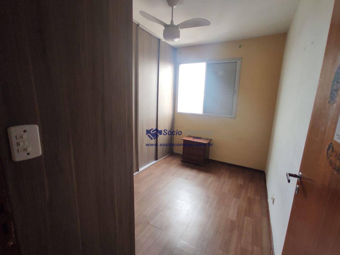 Apartamento à venda com 3 quartos, 83m² - Foto 13