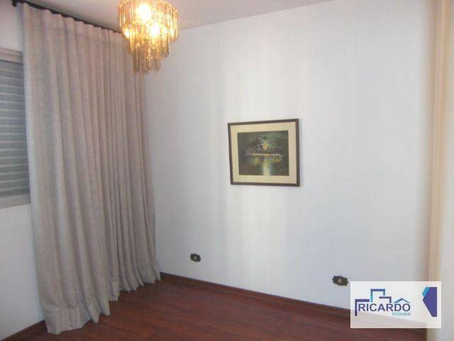 Apartamento à venda com 2 quartos, 80m² - Foto 17