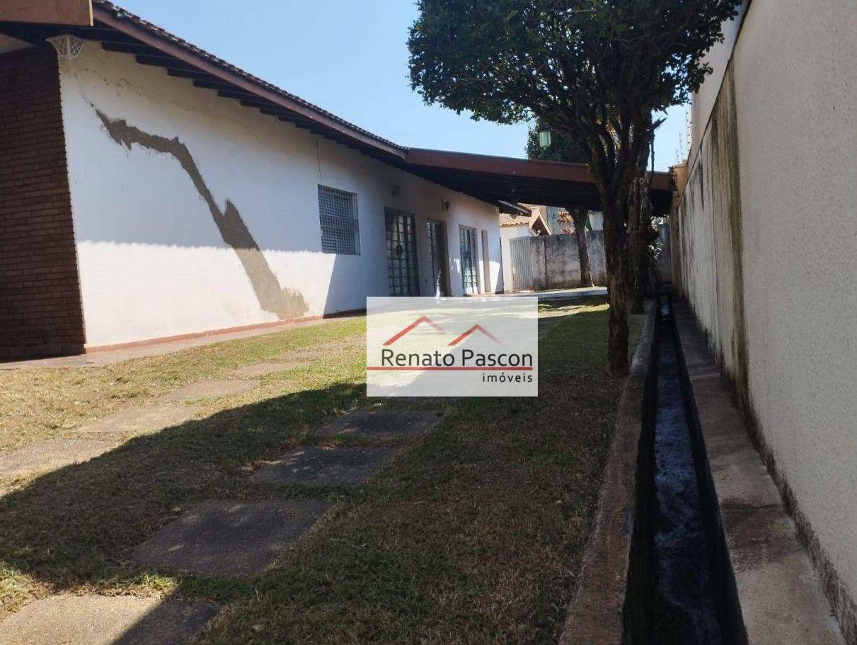 Casa à venda com 3 quartos, 389m² - Foto 3