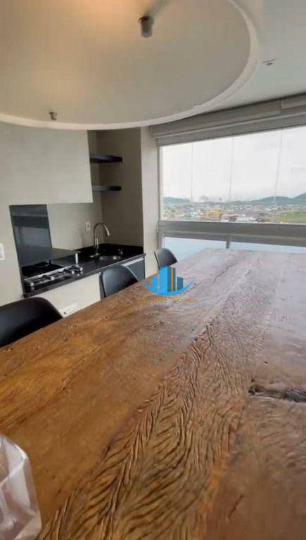 Apartamento à venda com 3 quartos, 188m² - Foto 3