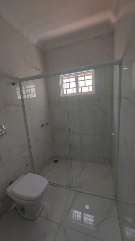 Casa à venda com 3 quartos, 200m² - Foto 13