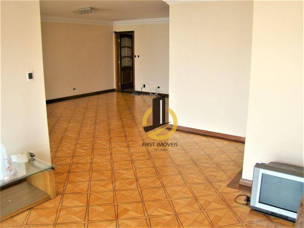 Apartamento à venda com 4 quartos, 235m² - Foto 6