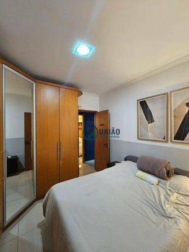 Apartamento à venda com 3 quartos, 96m² - Foto 18