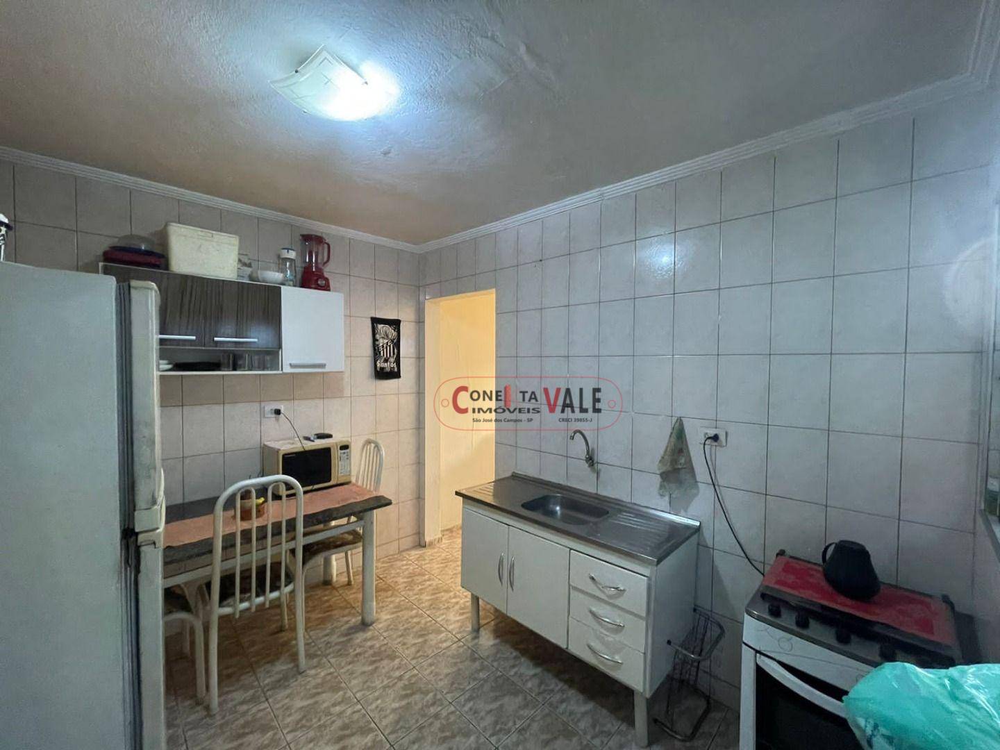 Casa à venda com 2 quartos, 90m² - Foto 1