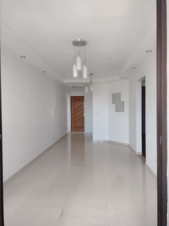 Apartamento à venda com 3 quartos, 81m² - Foto 3