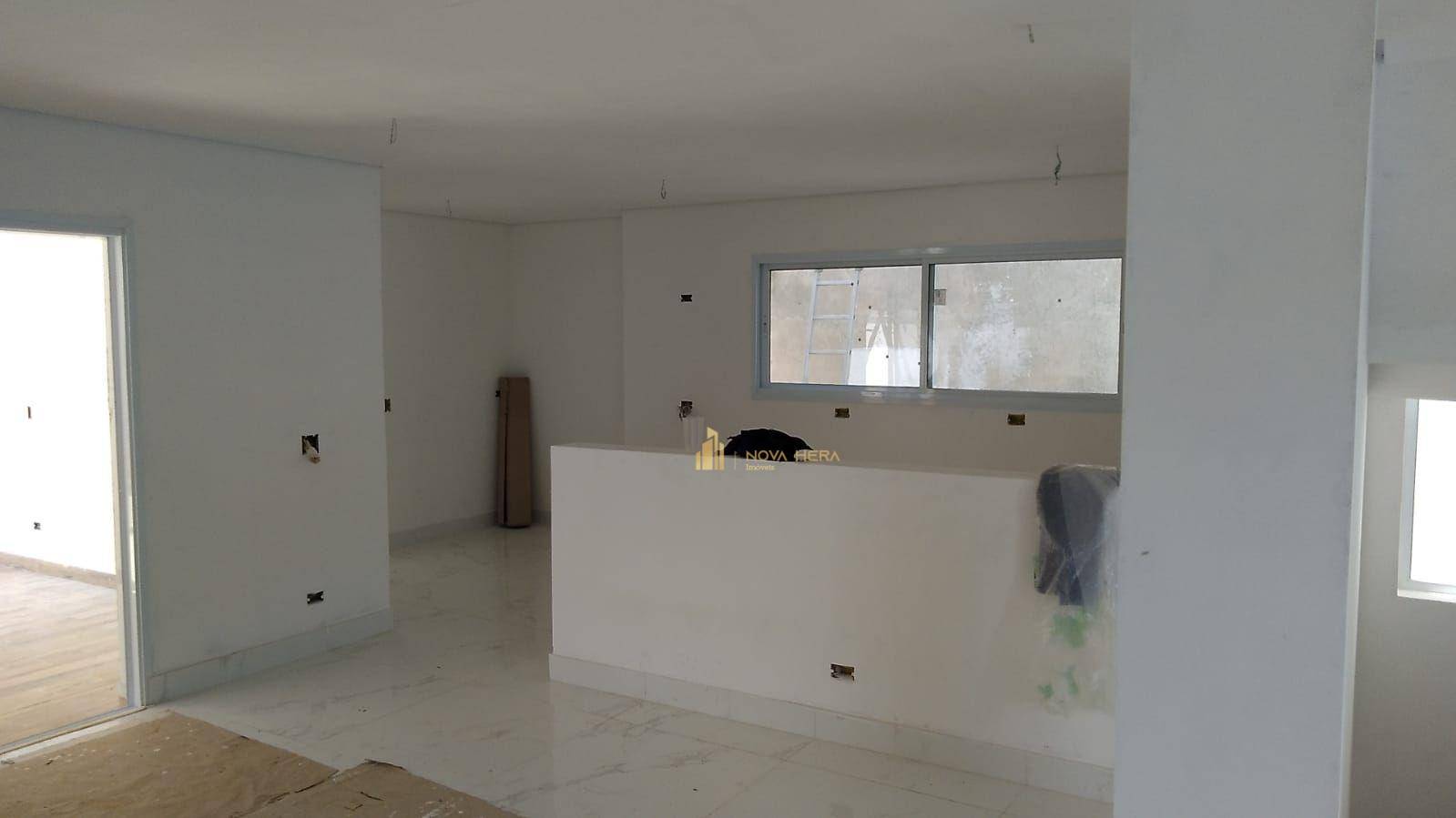 Casa de Condomínio à venda com 3 quartos, 255m² - Foto 2