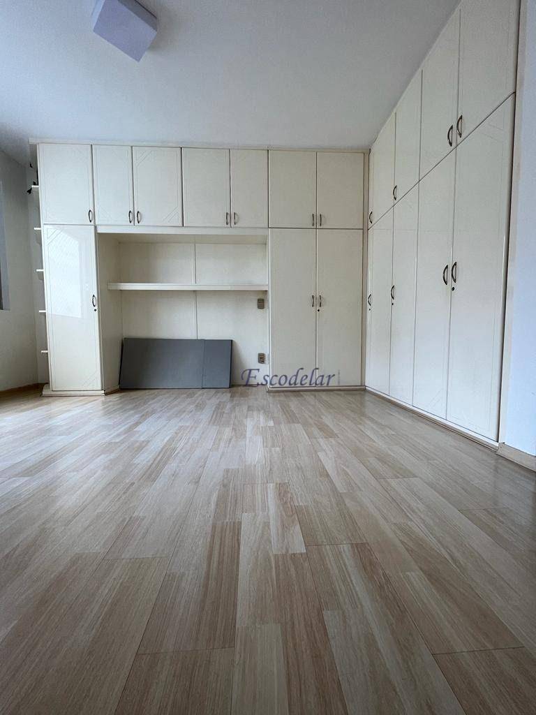 Apartamento à venda com 3 quartos, 200m² - Foto 3