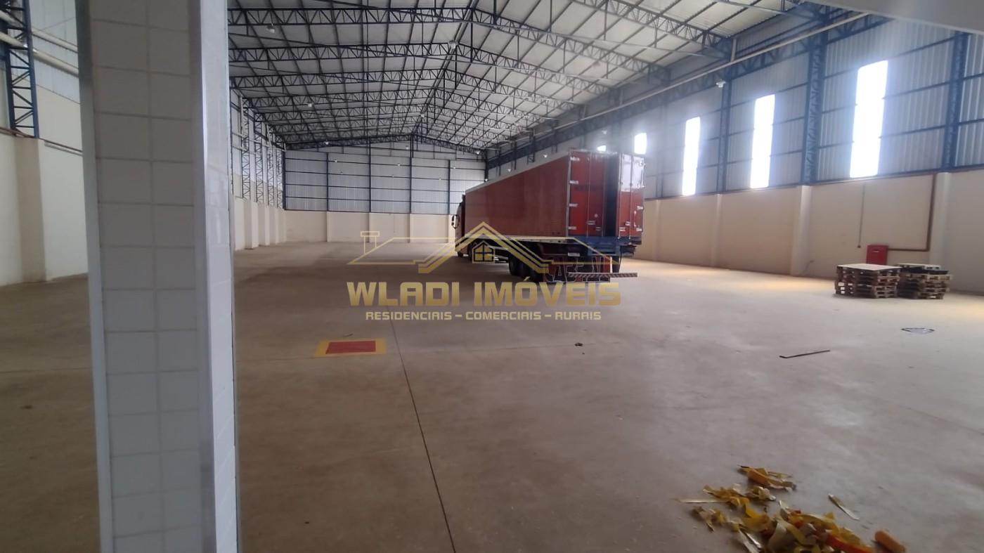Depósito-Galpão-Armazém para alugar, 2000m² - Foto 5