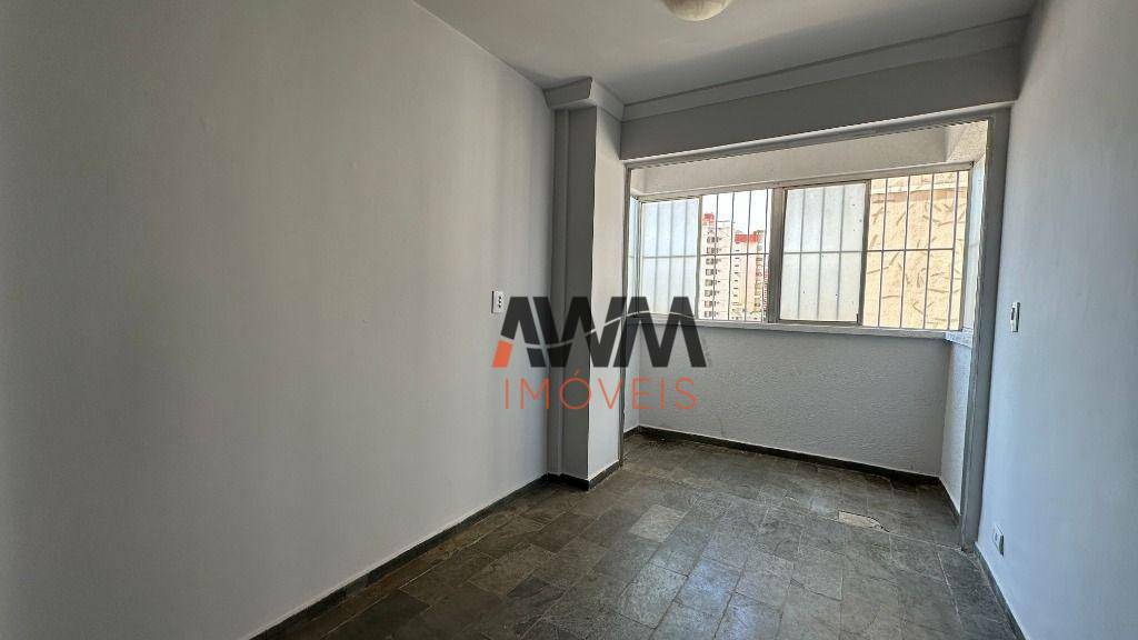 Apartamento à venda com 3 quartos, 78m² - Foto 4