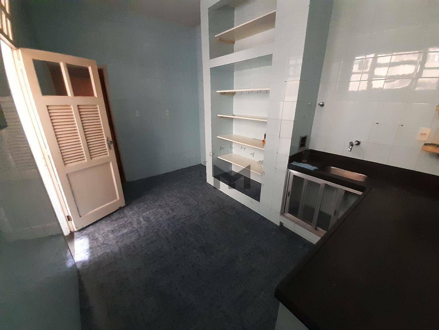 Apartamento à venda com 3 quartos, 140m² - Foto 13